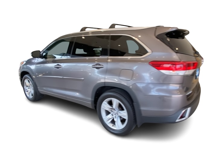 Thumbnail: 2017 Toyota Highlander - 18