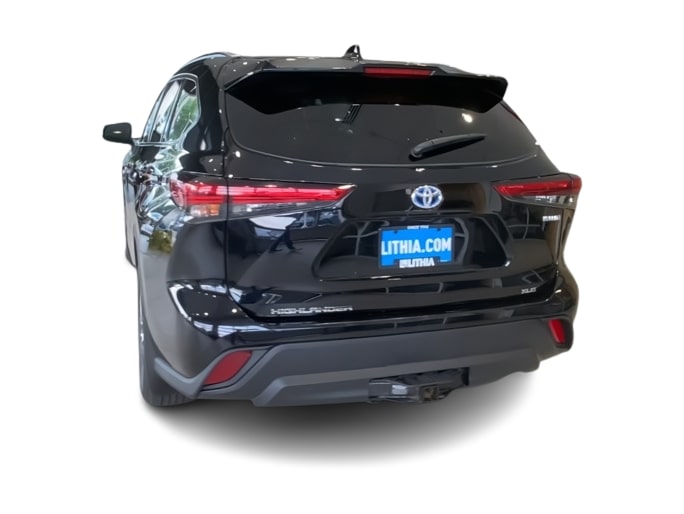 Thumbnail: 2021 Toyota Highlander - 18