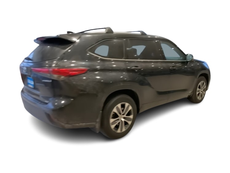 Thumbnail: 2022 Toyota Highlander - 19