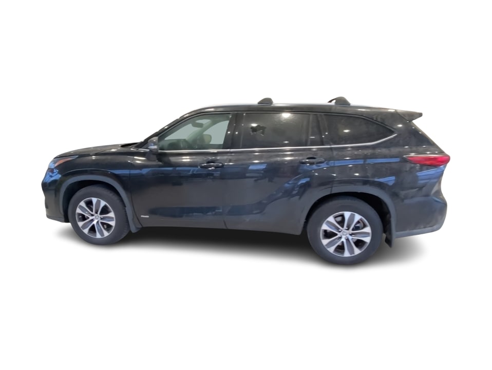Thumbnail: 2022 Toyota Highlander - 3