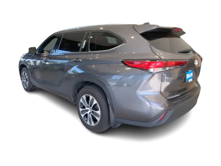 Thumbnail: 2021 Toyota Highlander - 4