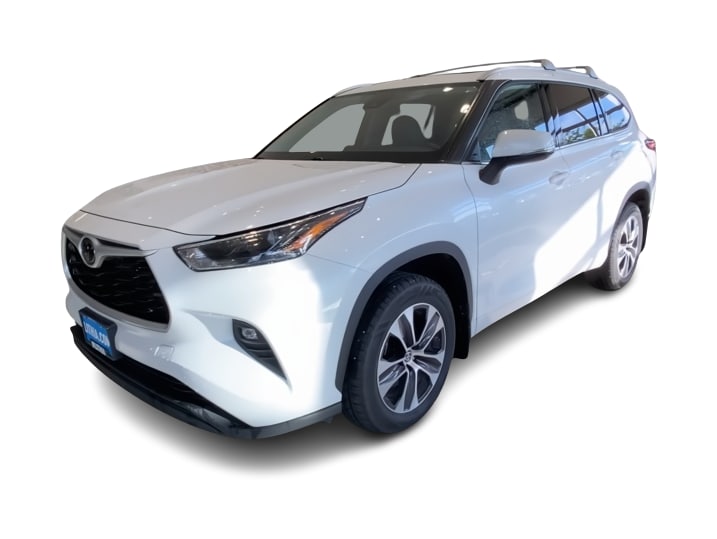 Thumbnail: 2022 Toyota Highlander - 18
