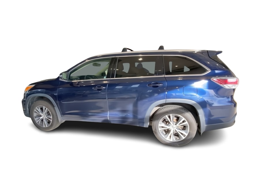 Thumbnail: 2016 Toyota Highlander - 3