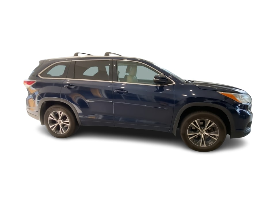 Thumbnail: 2016 Toyota Highlander - 19