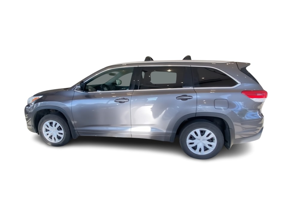 Thumbnail: 2017 Toyota Highlander - 3