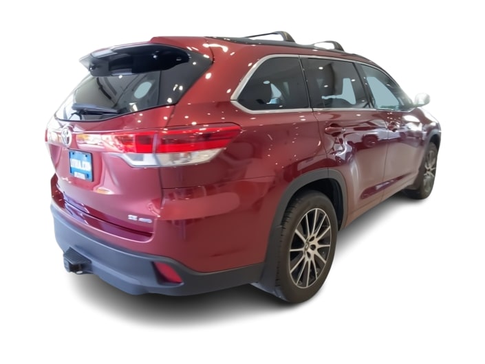 Thumbnail: 2018 Toyota Highlander - 19
