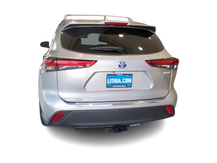 Thumbnail: 2023 Toyota Highlander - 17