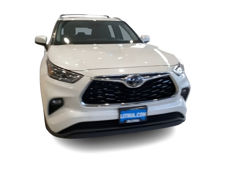 Thumbnail: 2023 Toyota Highlander - 6