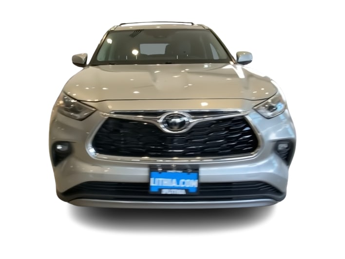 Thumbnail: 2023 Toyota Highlander - 6