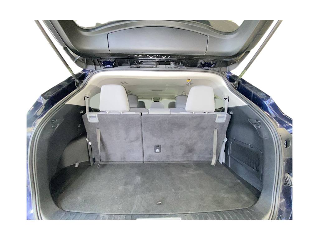 Thumbnail: 2023 Toyota Highlander - 15