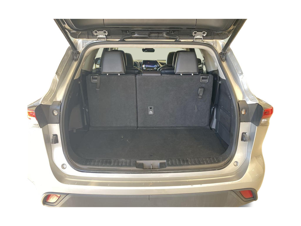 Thumbnail: 2023 Toyota Highlander - 15