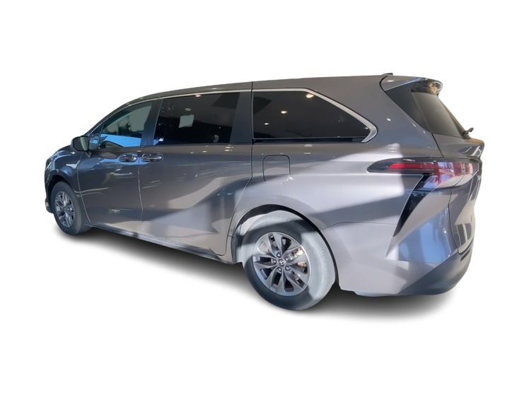 Thumbnail: 2024 Toyota Sienna - 18