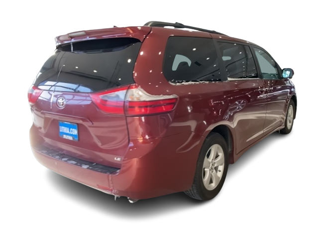 Thumbnail: 2020 Toyota Sienna - 18