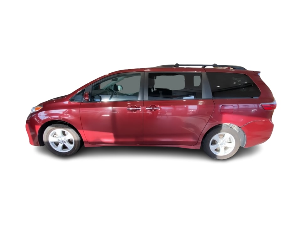 Thumbnail: 2020 Toyota Sienna - 3