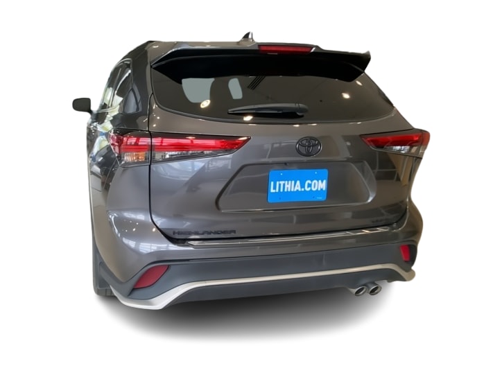 Thumbnail: 2022 Toyota Highlander - 19
