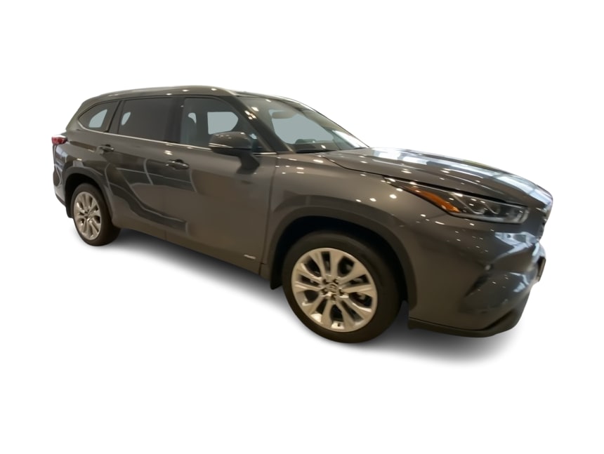 Thumbnail: 2022 Toyota Highlander - 16