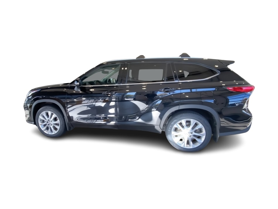 Thumbnail: 2023 Toyota Highlander - 3