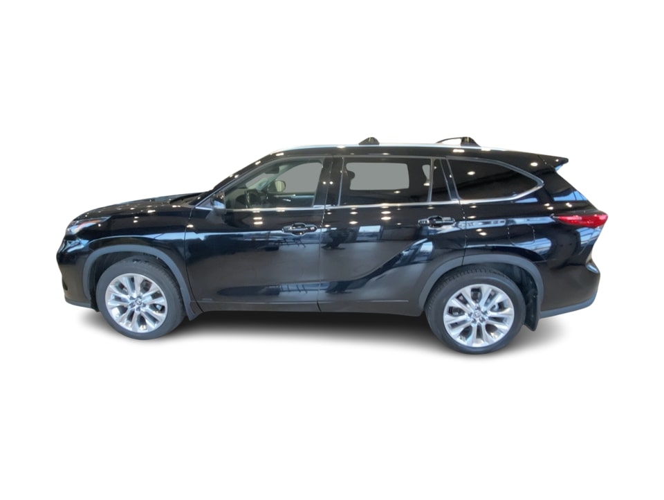 Thumbnail: 2023 Toyota Highlander - 3