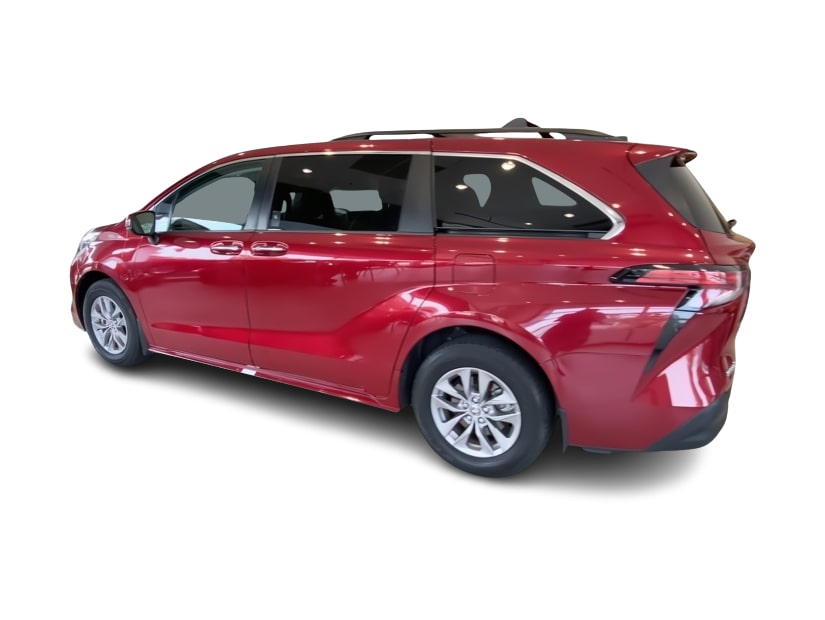 Thumbnail: 2021 Toyota Sienna - 4