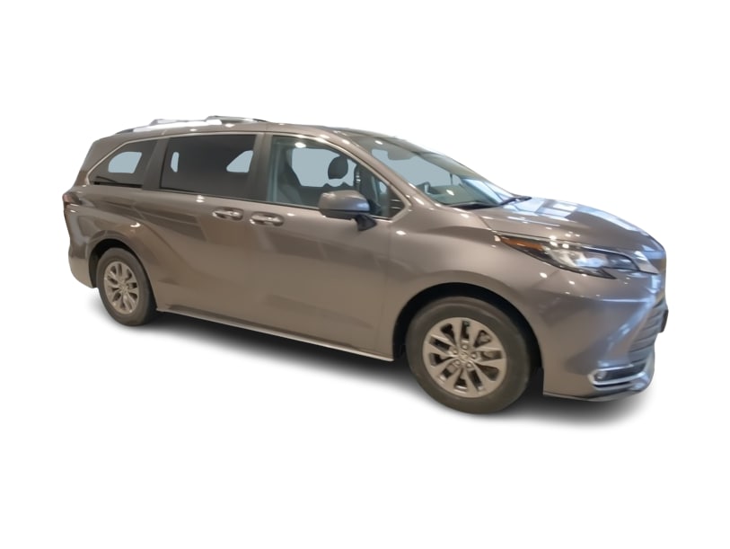 Thumbnail: 2023 Toyota Sienna - 15