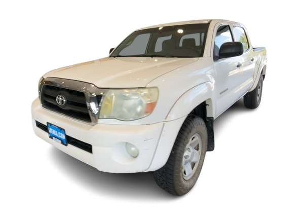 Thumbnail: 2005 Toyota Tacoma - 18