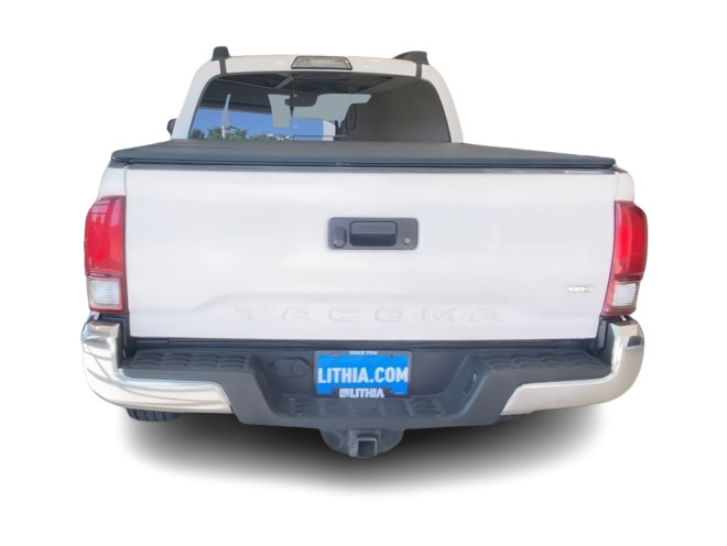 Thumbnail: 2018 Toyota Tacoma - 4