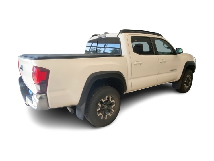 Thumbnail: 2018 Toyota Tacoma - 19