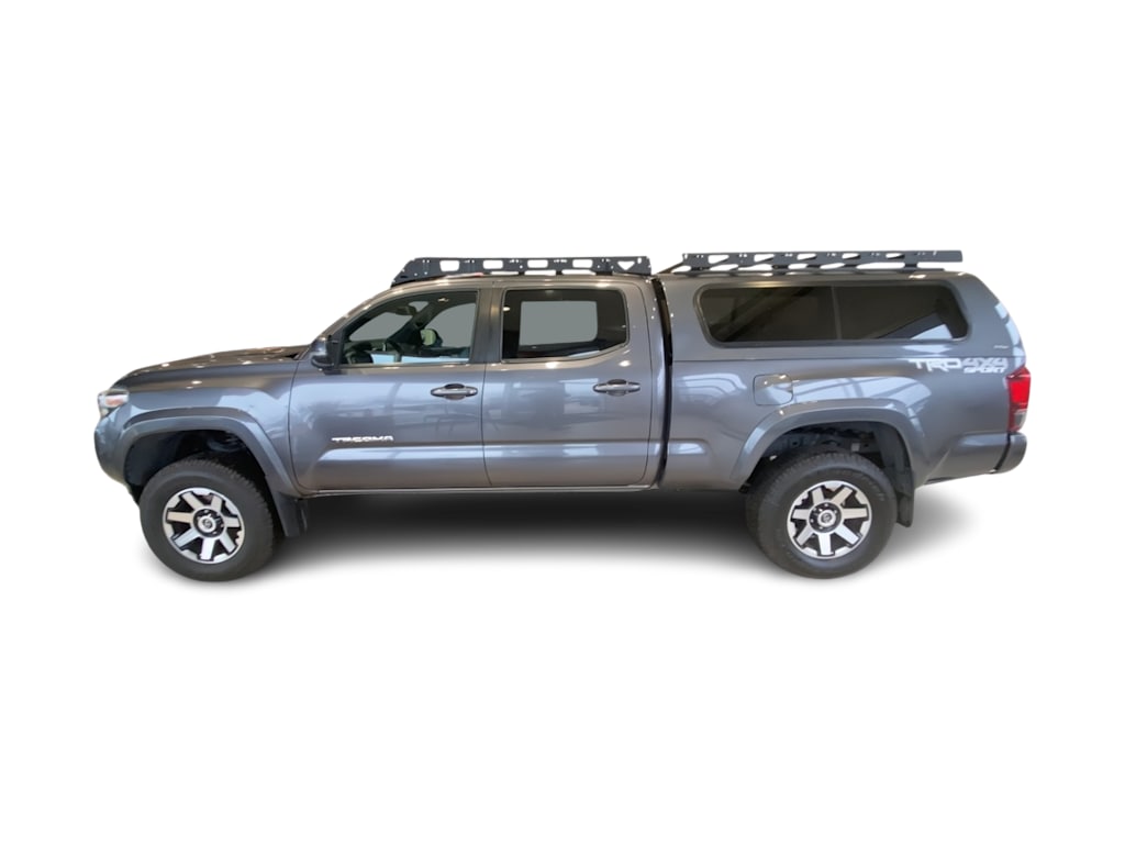 Thumbnail: 2019 Toyota Tacoma - 3