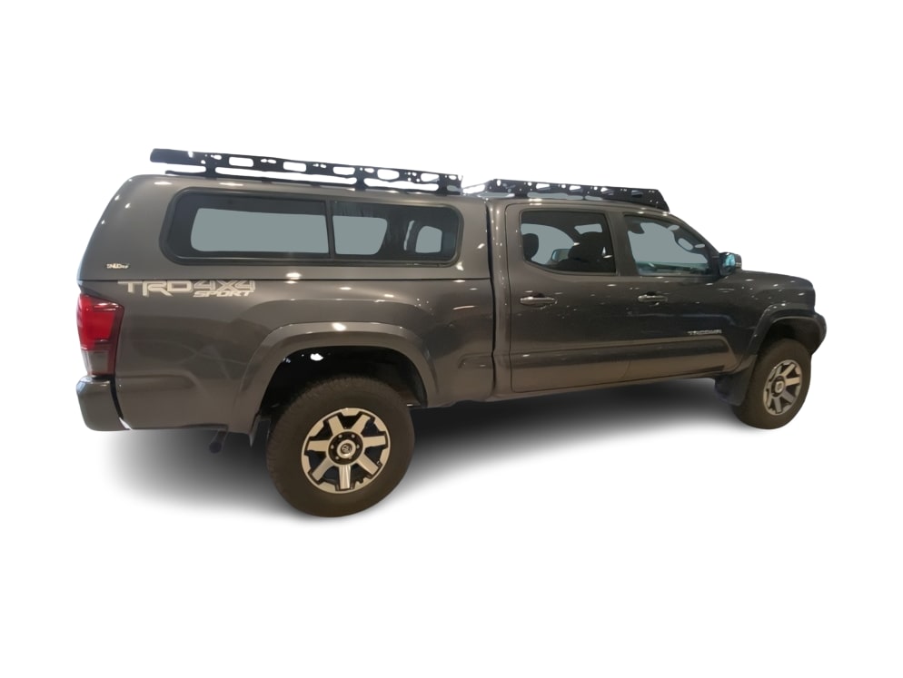 Thumbnail: 2019 Toyota Tacoma - 18