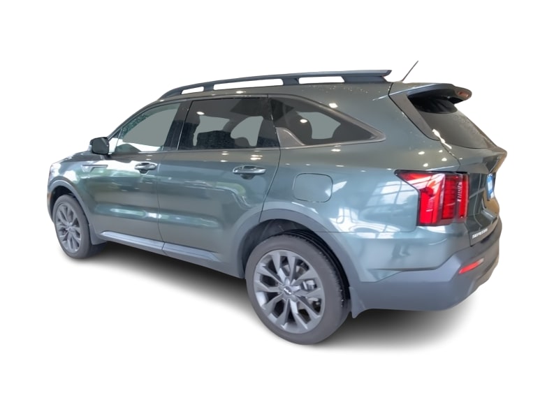 Thumbnail: 2023 Kia Sorento - 4