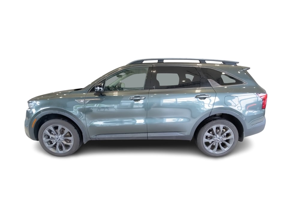 Thumbnail: 2023 Kia Sorento - 3