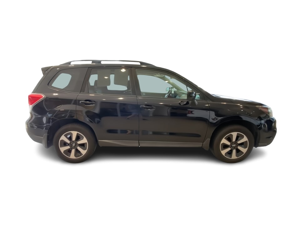 Thumbnail: 2017 Subaru Forester - 18