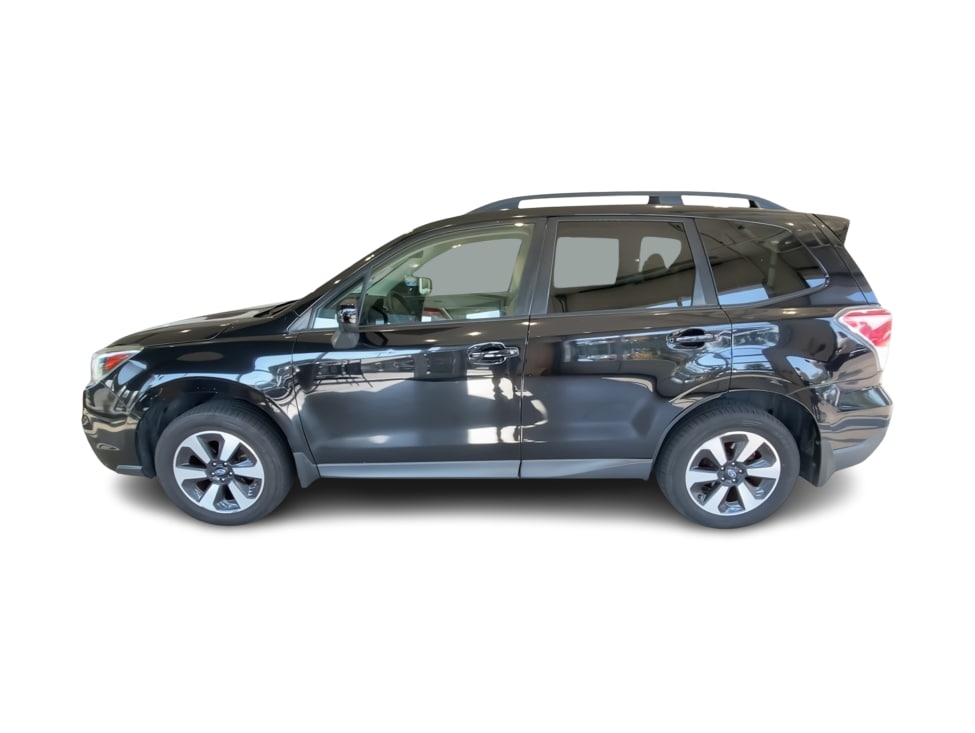 Thumbnail: 2017 Subaru Forester - 3