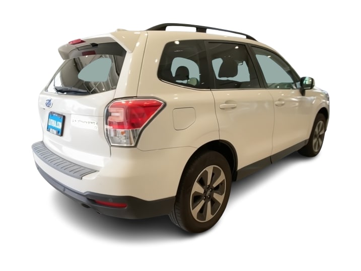 Thumbnail: 2017 Subaru Forester - 19