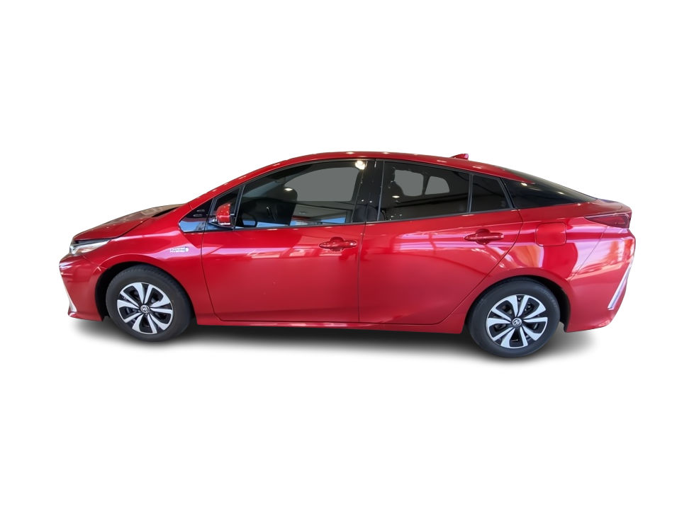 Thumbnail: 2017 Toyota Prius Prime - 3