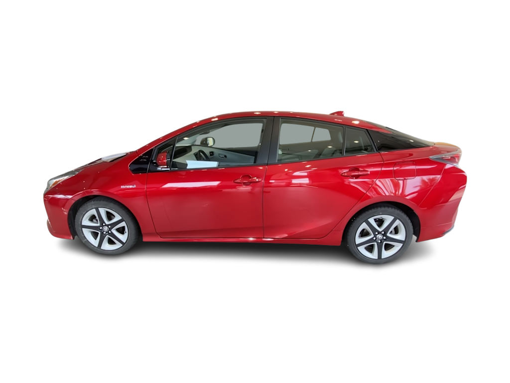 Thumbnail: 2016 Toyota Prius - 3