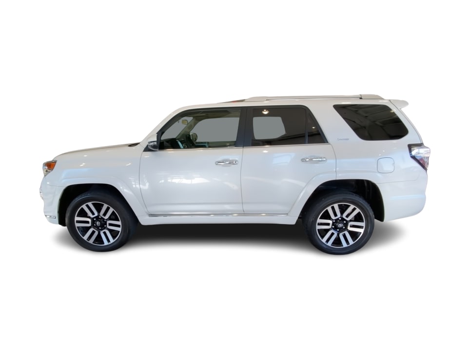 Thumbnail: 2016 Toyota 4Runner - 3