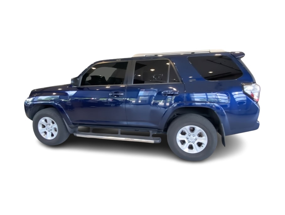 Thumbnail: 2017 Toyota 4Runner - 3