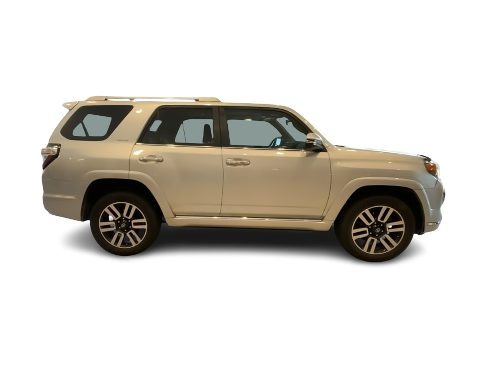 Thumbnail: 2016 Toyota 4Runner - 18