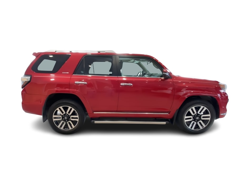 Thumbnail: 2017 Toyota 4Runner - 18