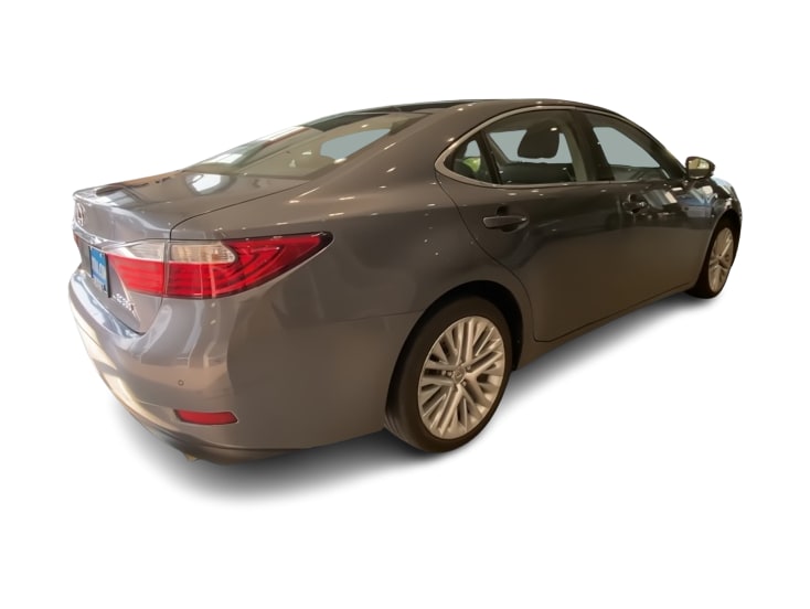 Thumbnail: 2014 Lexus ES - 17