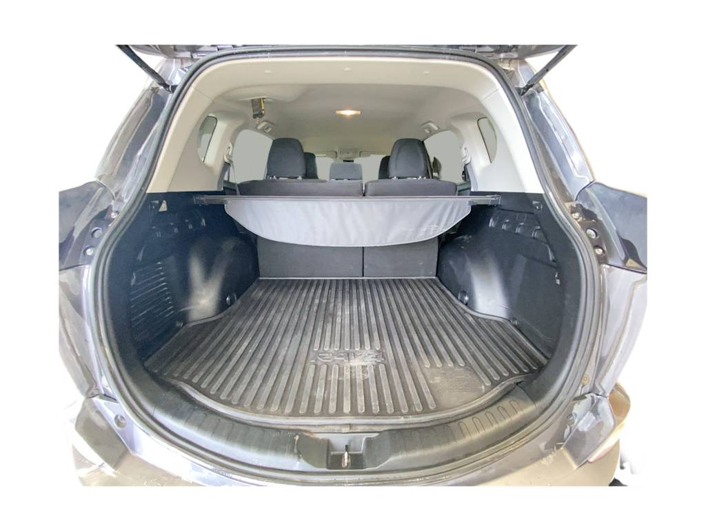 Thumbnail: 2018 Toyota RAV4 - 14