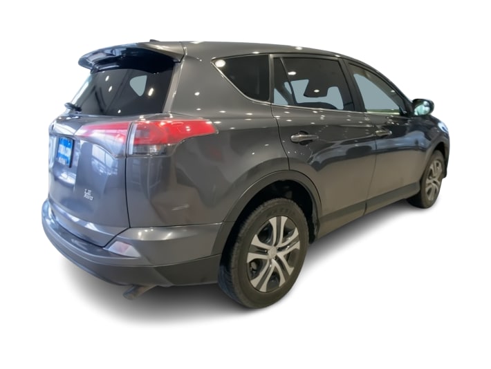 Thumbnail: 2018 Toyota RAV4 - 19