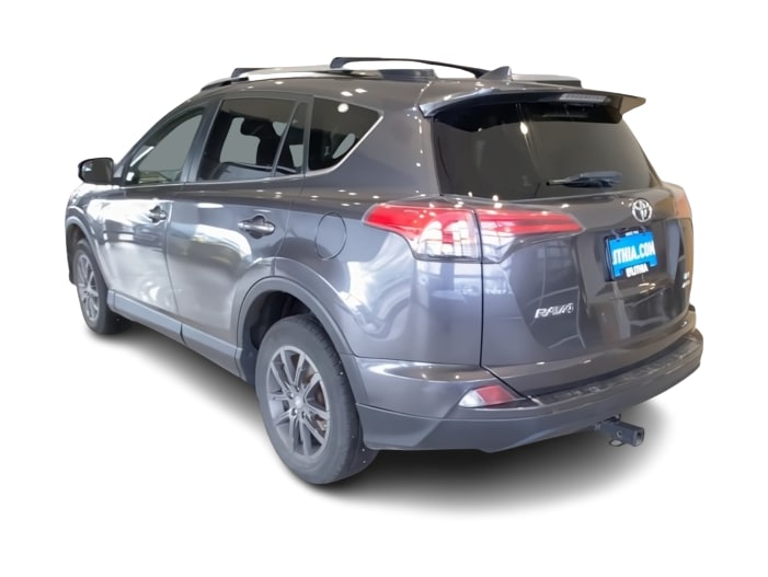 Thumbnail: 2018 Toyota RAV4 - 4