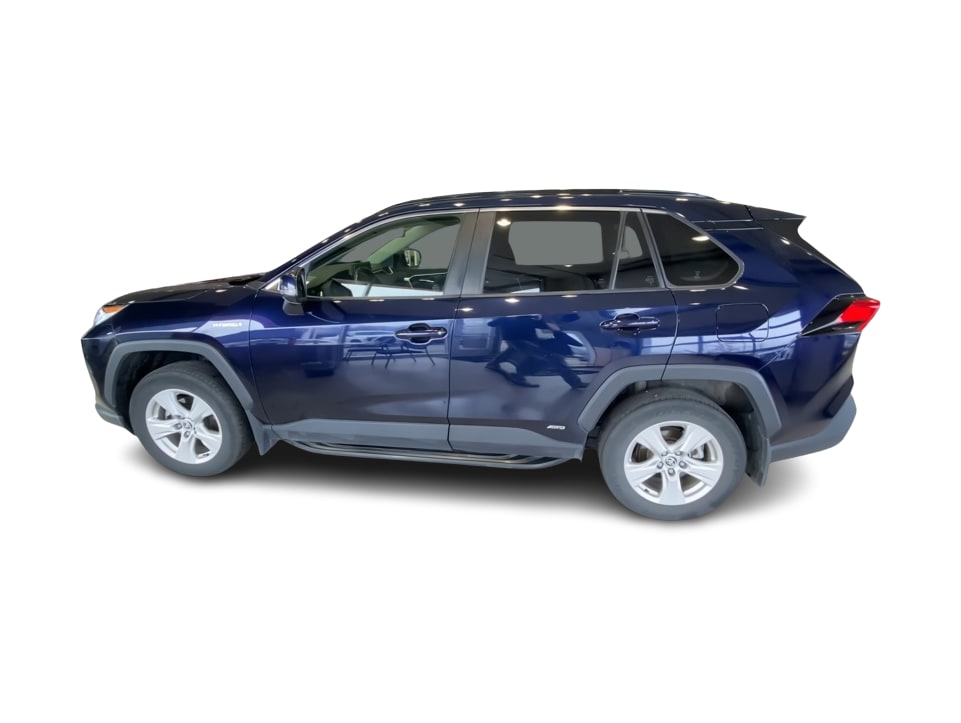 Thumbnail: 2021 Toyota RAV4 - 3