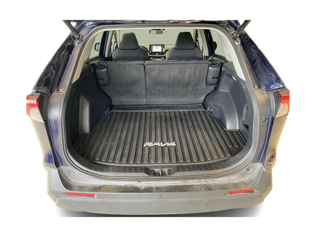 Thumbnail: 2021 Toyota RAV4 - 16