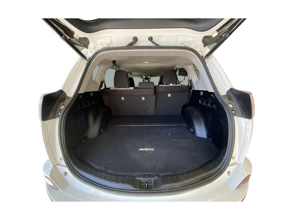 Thumbnail: 2018 Toyota RAV4 - 14