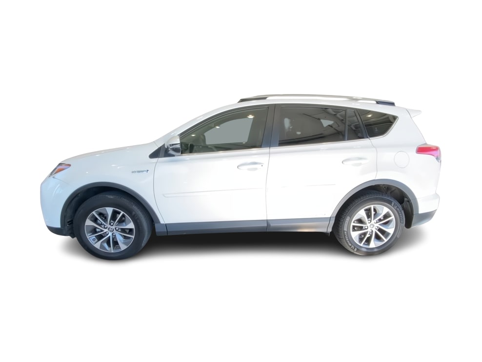 Thumbnail: 2018 Toyota RAV4 - 3