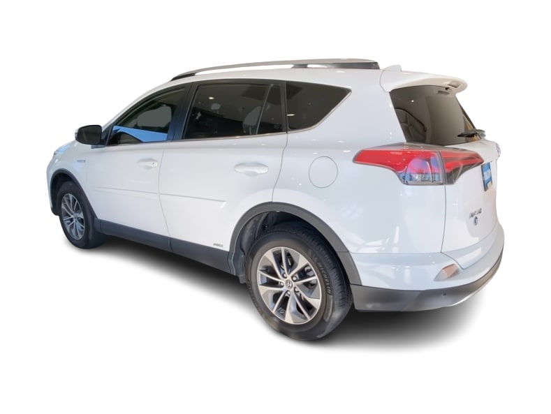 Thumbnail: 2018 Toyota RAV4 - 4