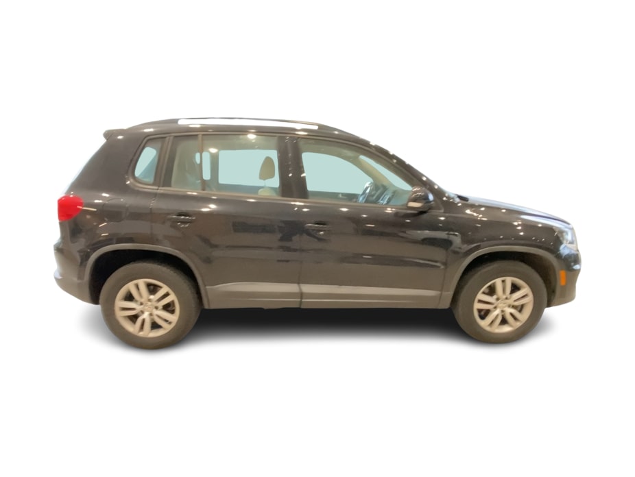 Thumbnail: 2016 Volkswagen Tiguan - 20